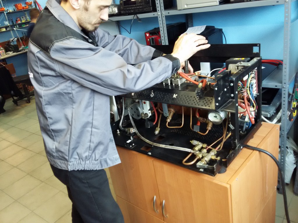 Центр услуг сервиса "Уют"  - Ремонт двигателя стиральных машин 
