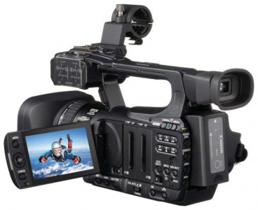 Видеокамера Canon XF100 - фото - 1